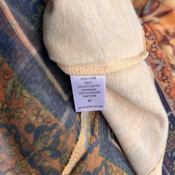 Women’s sleeveless tank top, Size medium - Picture 9 of 9